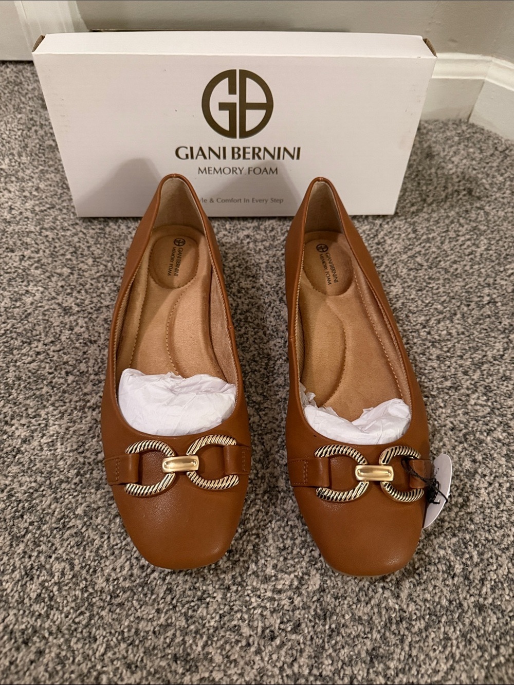 Giani Bernini Cognac Brown Slip-On Flats with Gold Chain Accent
